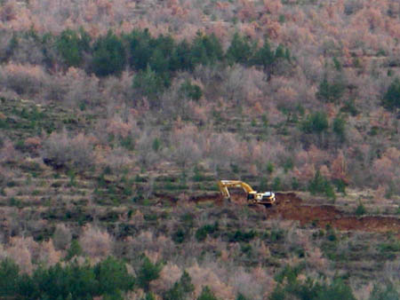 Yesa_grieta_excavadora_20070308_16
